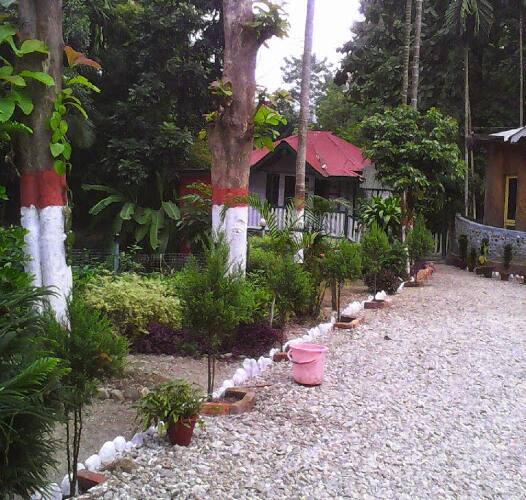 Akarshan Bono Bunglow, Lataguri 4